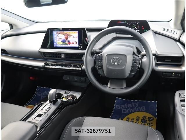 Toyota PRIUS 2024-09 8037635-1