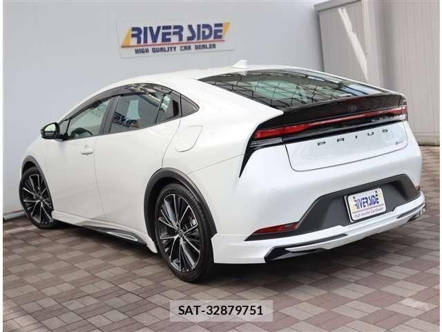 Toyota PRIUS 2024-09 8037635-21