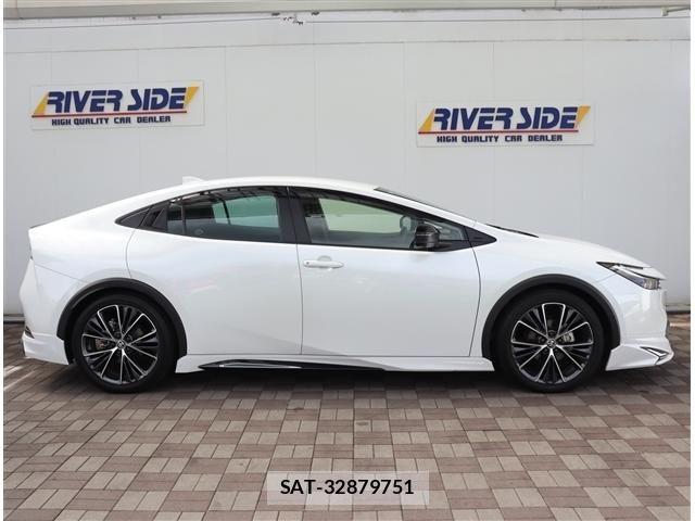 Toyota PRIUS 2024-09 8037635-3