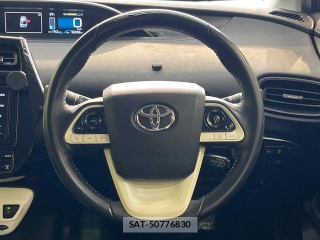 Toyota PRIUS 2018-03 8037664-10