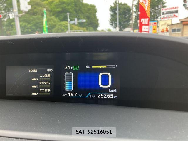 Toyota PRIUS 2016-09 8037660-3