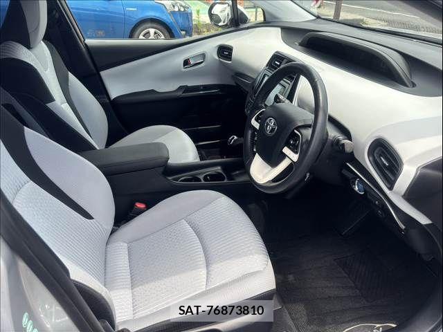 Toyota PRIUS 2016-05 8037683-10