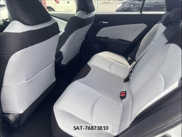 Toyota PRIUS 2016-05 8037683-13