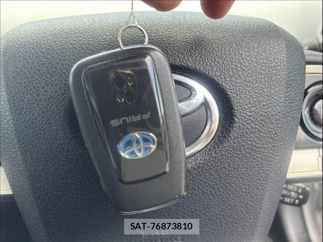 Toyota PRIUS 2016-05 8037683-19