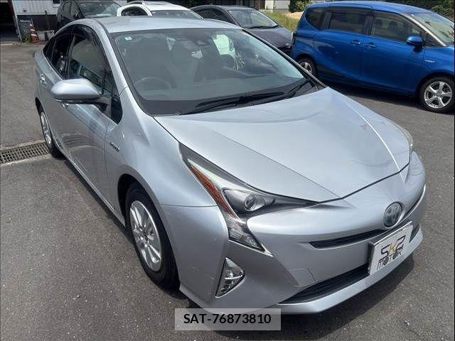 Toyota PRIUS 2016-05 8037683-4