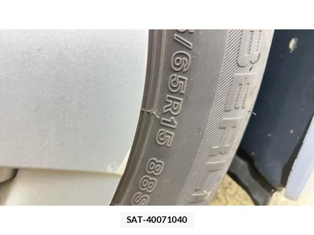 Toyota PRIUS 2009-12 8037715-23