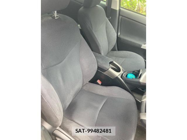 Toyota PRIUS 2014-08 8037757-10
