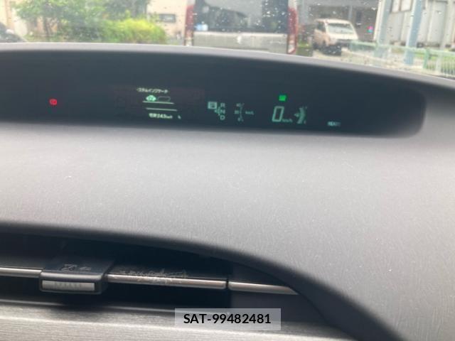 Toyota PRIUS 2014-08 8037757-12