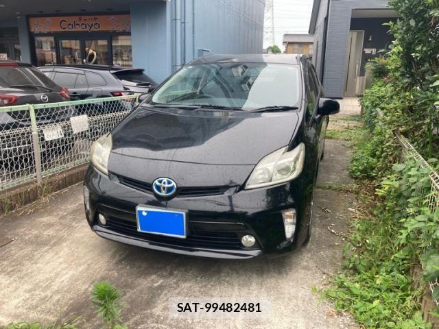 Toyota PRIUS 2014-08 8037757-1