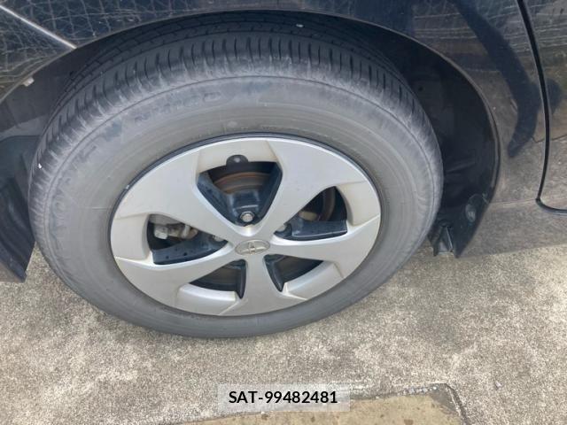 Toyota PRIUS 2014-08 8037757-4