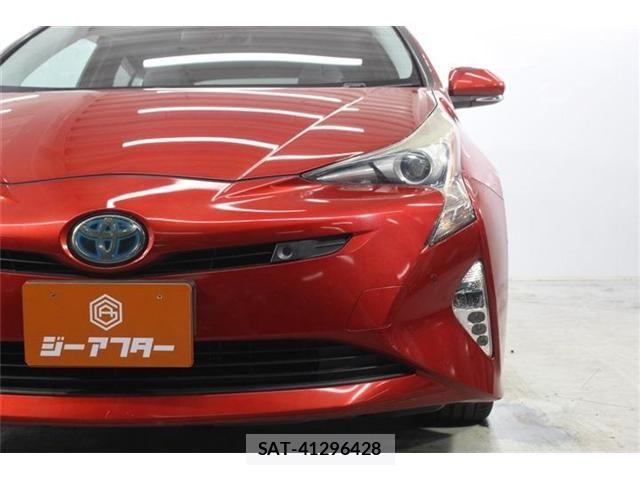 Toyota PRIUS 2015-12 8037689-13