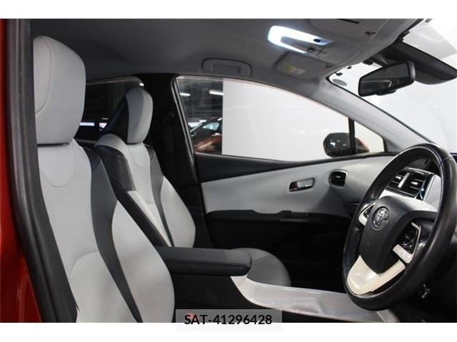 Toyota PRIUS 2015-12 8037689-28