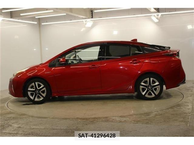 Toyota PRIUS 2015-12 8037689-7