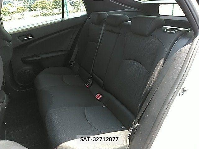 Toyota PRIUS 2019-07 8037667-12