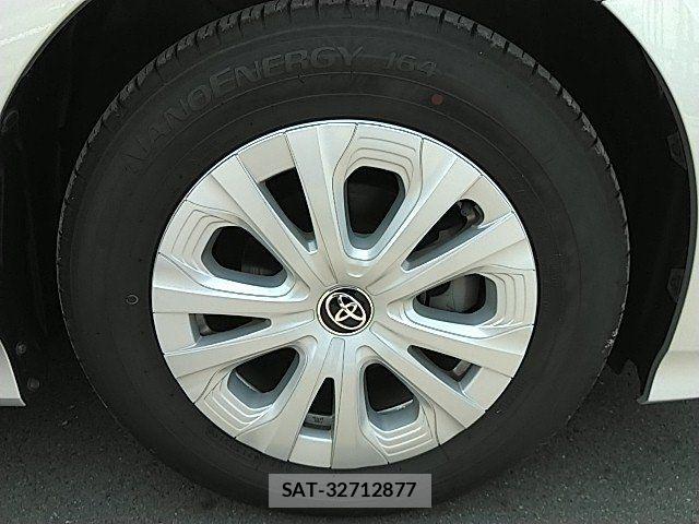Toyota PRIUS 2019-07 8037667-20