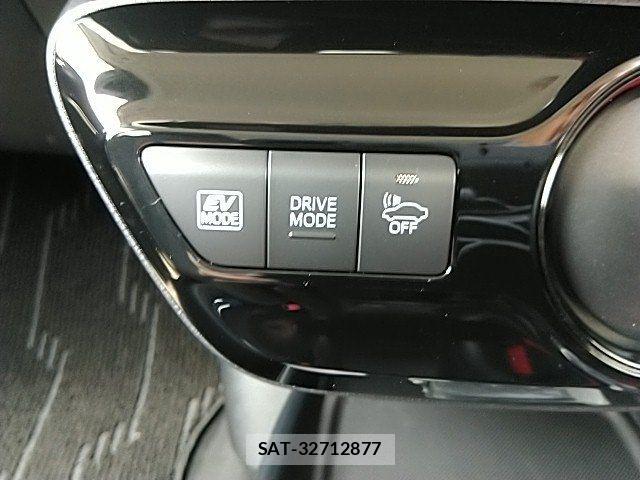Toyota PRIUS 2019-07 8037667-25