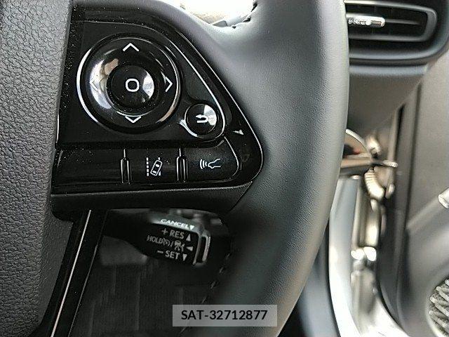 Toyota PRIUS 2019-07 8037667-26
