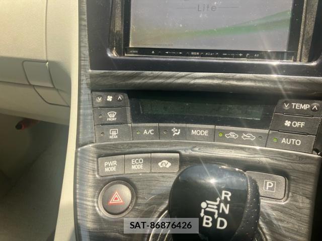 Toyota PRIUS 2011-11 8037747-16