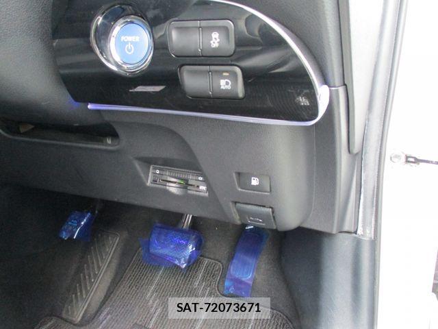 Toyota PRIUS 2016-06 8037670-9