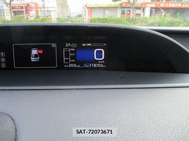 Toyota PRIUS 2016-06 8037670-12