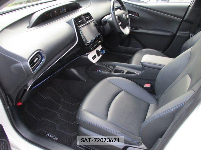 Toyota PRIUS 2016-06 8037670-16