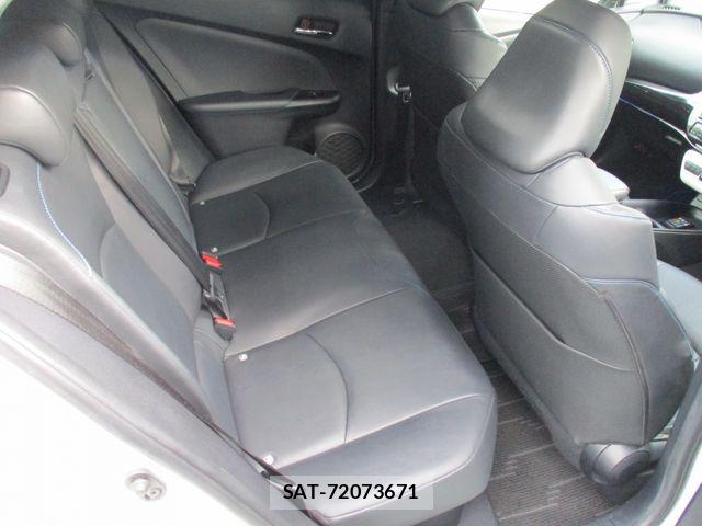 Toyota PRIUS 2016-06 8037670-19