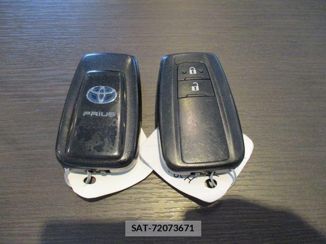 Toyota PRIUS 2016-06 8037670-27
