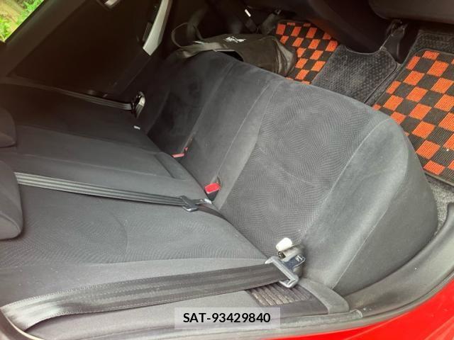 Toyota PRIUS 2012-10 8037723-9
