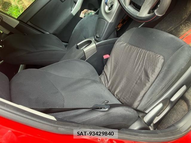 Toyota PRIUS 2012-10 8037723-8