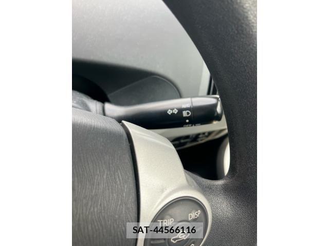 Toyota PRIUS 2009-09 8037751-18