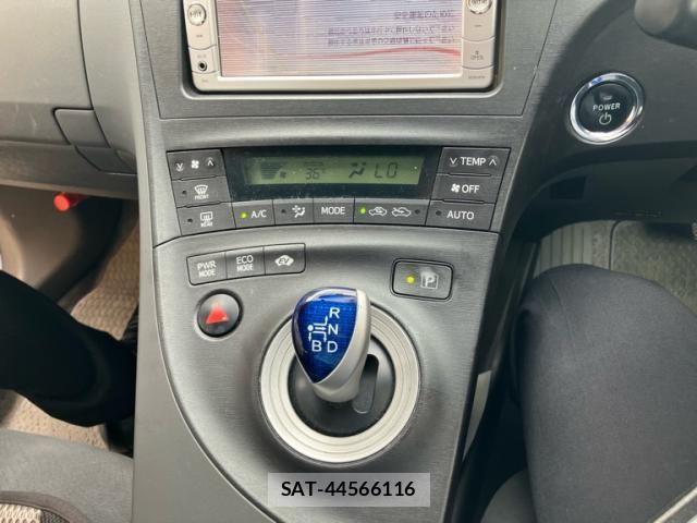 Toyota PRIUS 2009-09 8037751-21