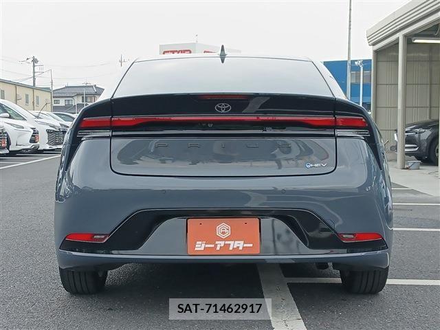 Toyota PRIUS 2023-08 8037641-9