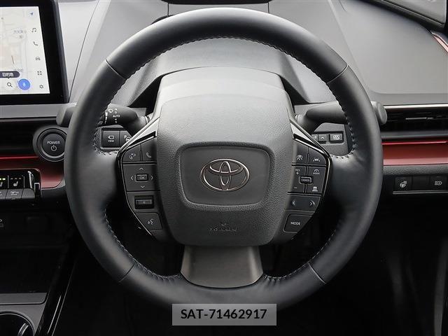 Toyota PRIUS 2023-08 8037641-17