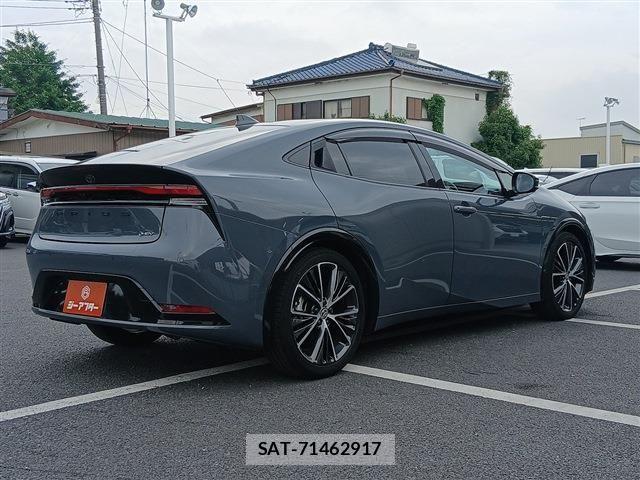 Toyota PRIUS 2023-08 8037641-21