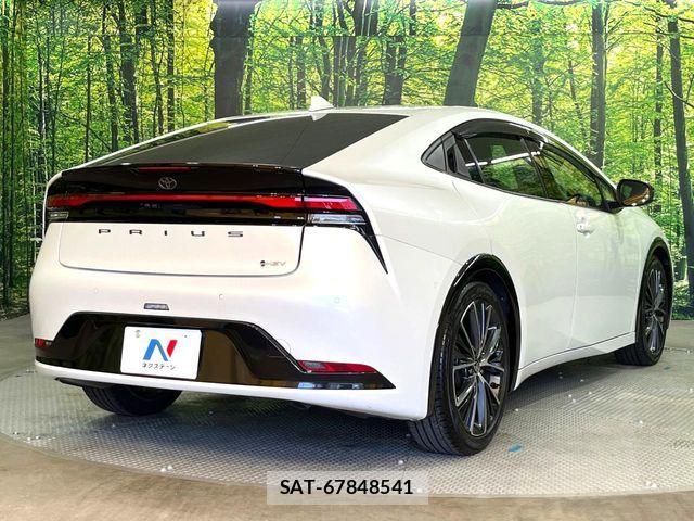 Toyota PRIUS 2023-08 8037633-16