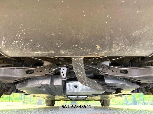 Toyota PRIUS 2023-08 8037633-18