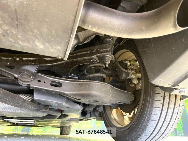Toyota PRIUS 2023-08 8037633-19