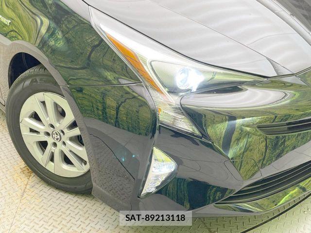 Toyota PRIUS 2016-05 8037675-11