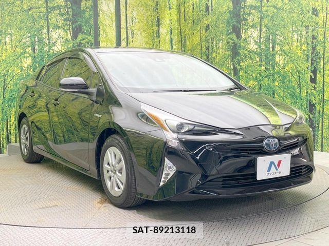 Toyota PRIUS 2016-05 8037675-15