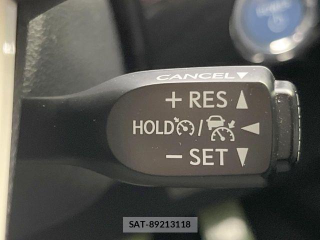 Toyota PRIUS 2016-05 8037675-5