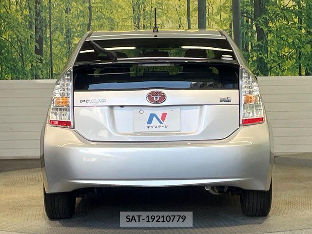 Toyota PRIUS 2010-02 8037735-14