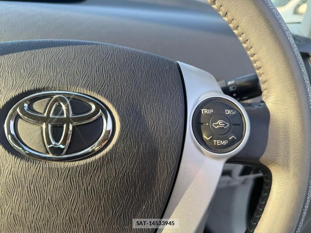 Toyota PRIUS 2010-11 1988938-17