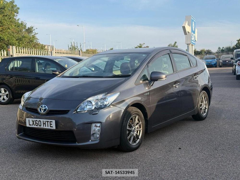 Toyota PRIUS 2010-11 1988938-1
