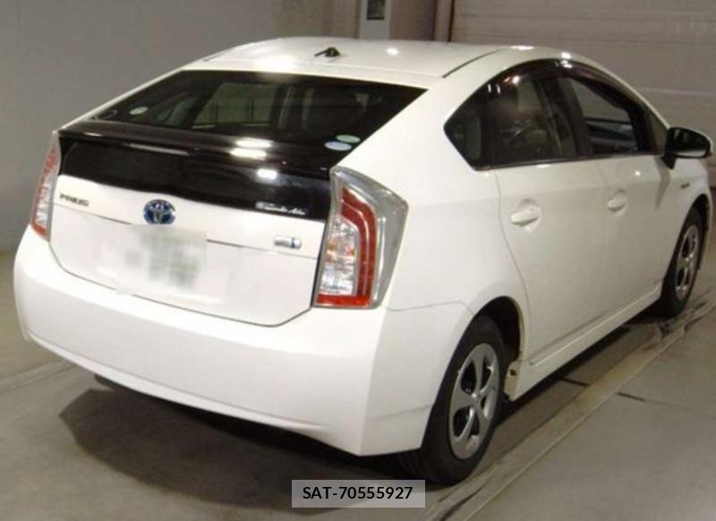 Toyota PRIUS 2014-12 8060095-2