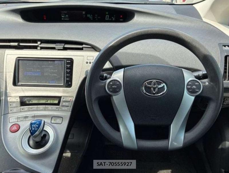 Toyota PRIUS 2014-12 8060095-7