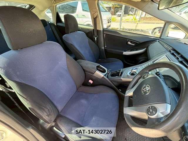 Toyota PRIUS 2012-12 8075185-11