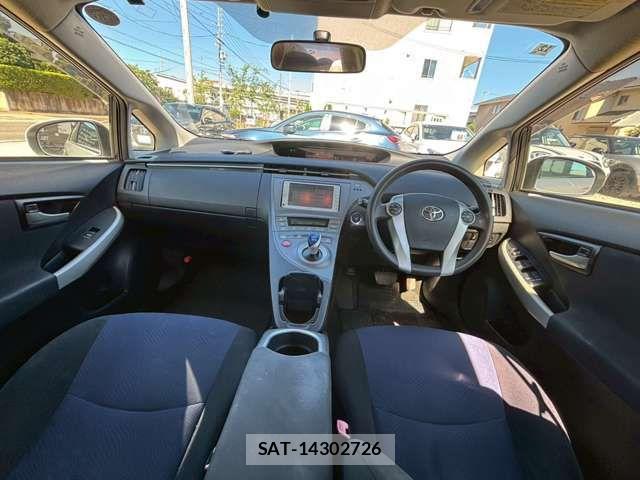 Toyota PRIUS 2012-12 8075185-3