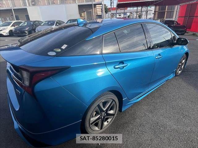 Toyota PRIUS 2019-03 8075161-13