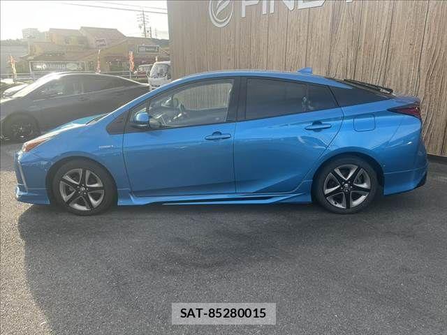 Toyota PRIUS 2019-03 8075161-16