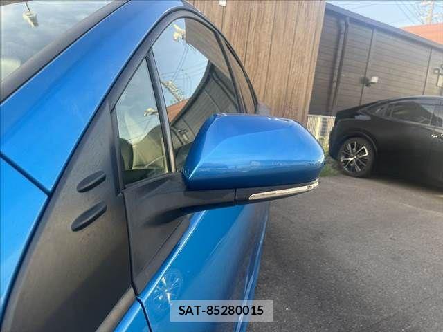 Toyota PRIUS 2019-03 8075161-21